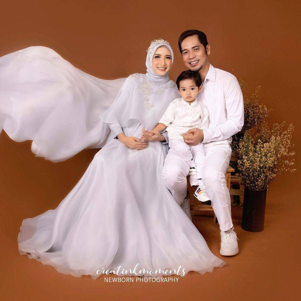 potret keluarga Chaca Takya (instagram.com/chacathakya15)