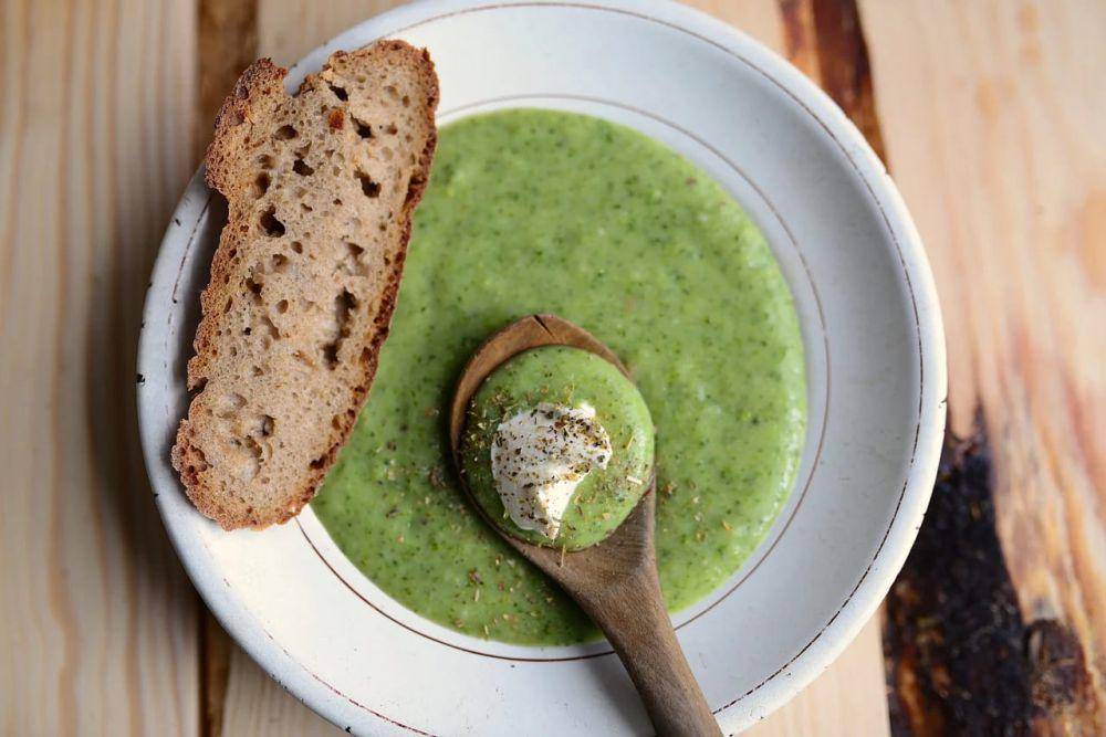ilustrasi broccoli puree (pixabay.com/congerdesign)