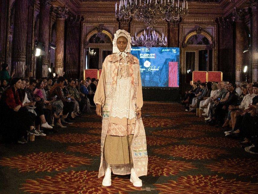 ilustrasi penampilan desainer dan brand fashion lokal di Front Row Paris 2023. (dok IN2MF)