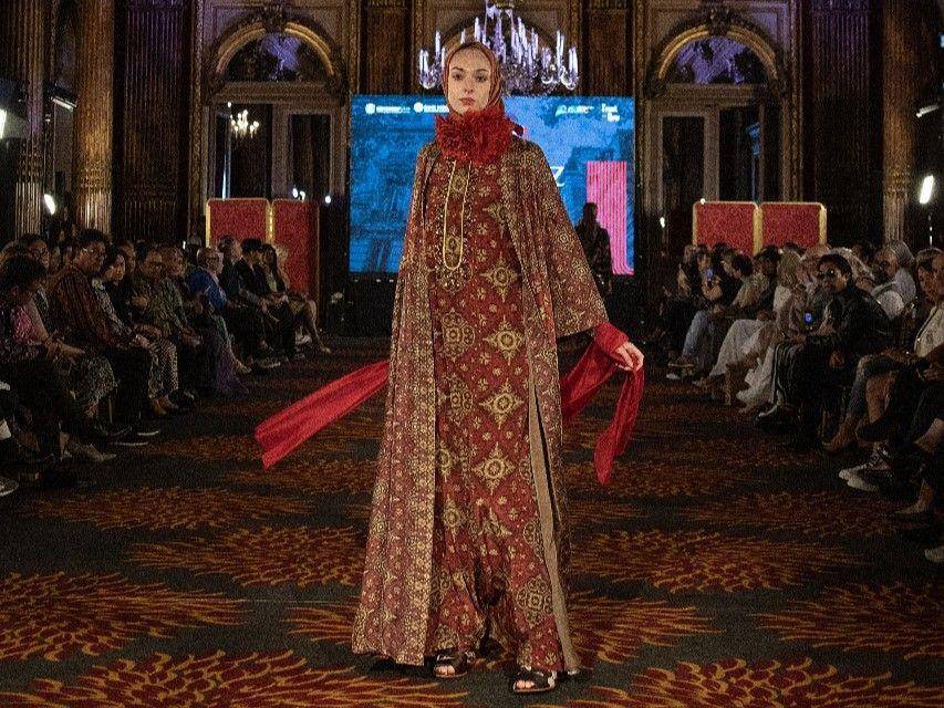ilustrasi penampilan desainer dan brand fashion lokal di Front Row Paris 2023. (dok IN2MF)