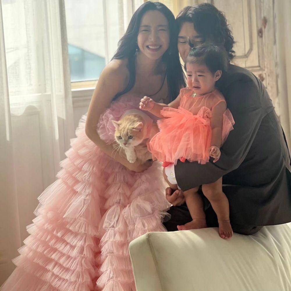 potret Sunday The Grace dan suami momong anak (instagram.com/sunday040728)