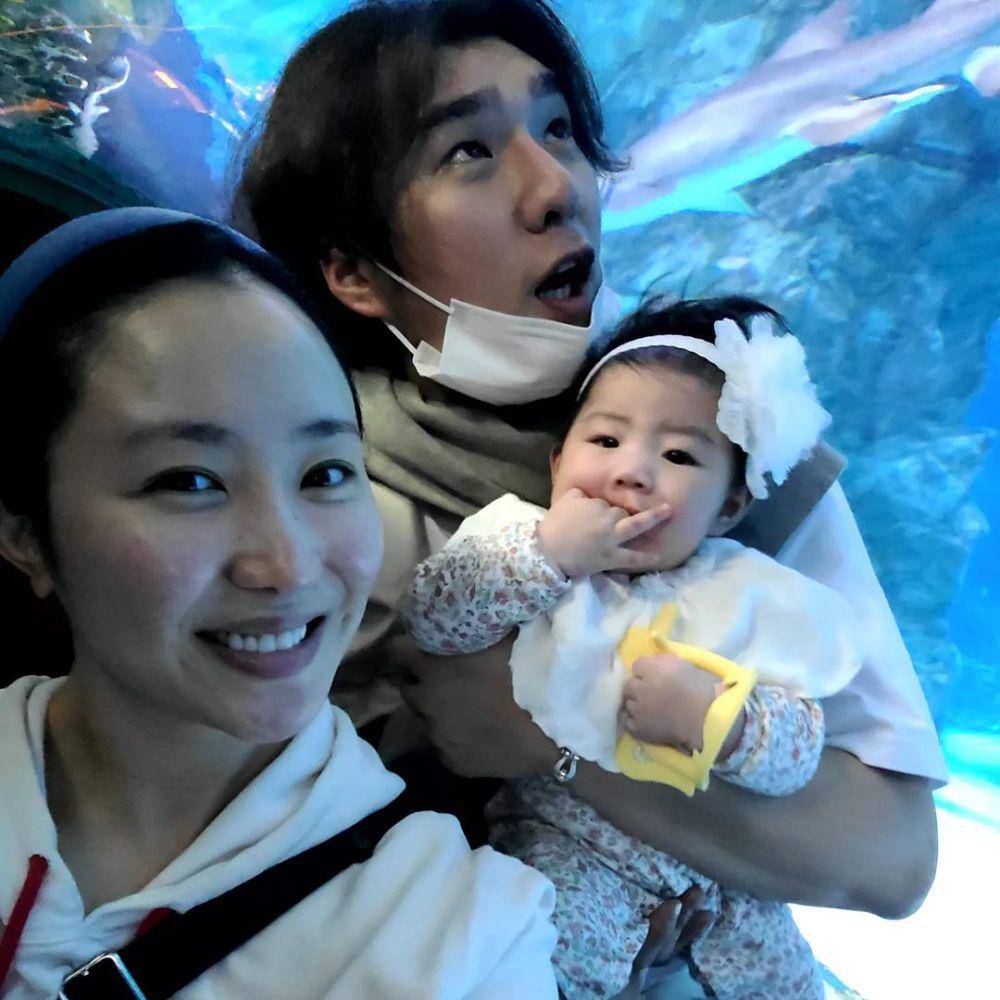 potret Sunday The Grace dan suami momong anak (instagram.com/sunday040728)