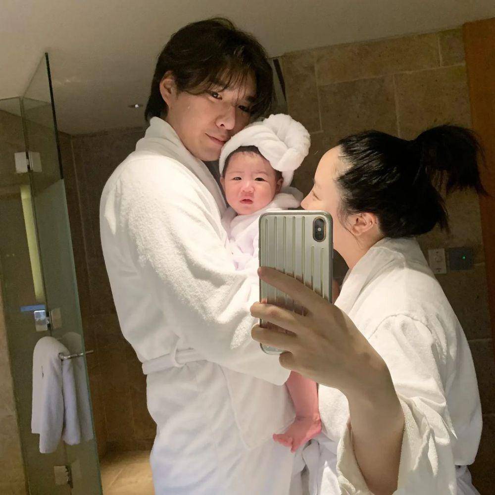 potret Sunday The Grace dan suami momong anak (instagram.com/sunday040728)