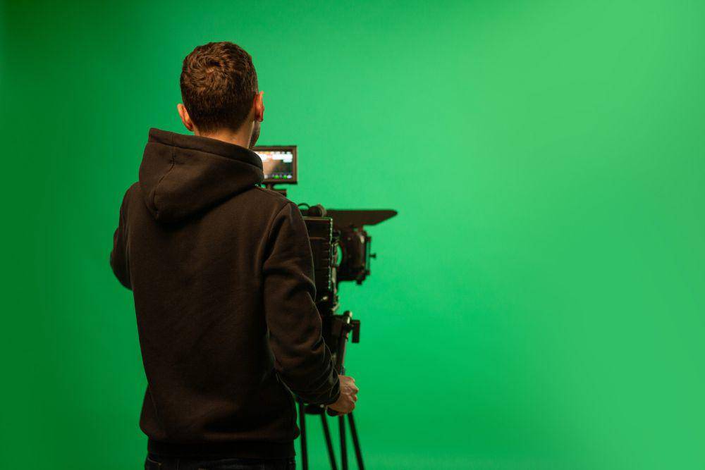 ilustrasi green screen (freepik.com/kamranaydinov)