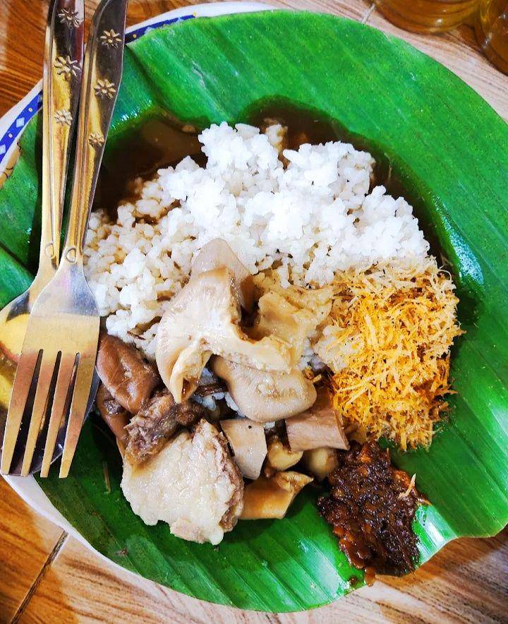 Nasi Krawu Buk Marjani (google.com/Atik Indriati)
