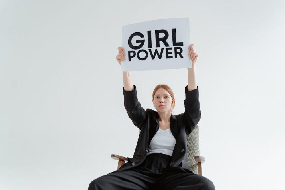 6 Tanda Kamu Seorang Alpha Woman Sejati, Mandiri dan Ambisius?