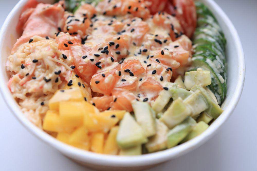 Salmon poke bowl (pexels.com/Valeria Boltneva)