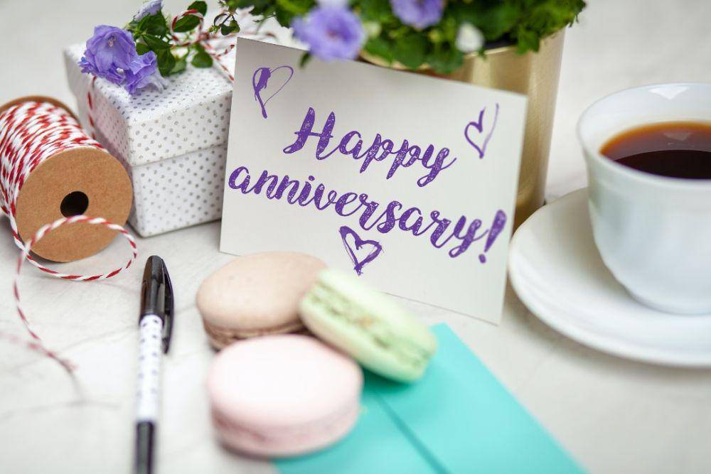 ilustrasi wedding anniversary (pexels.com/George Dolgikh)