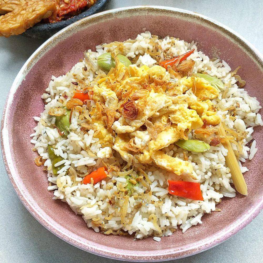Ilustrasi nasi liwet teri (instagram.com/dhy_kitchenworld)