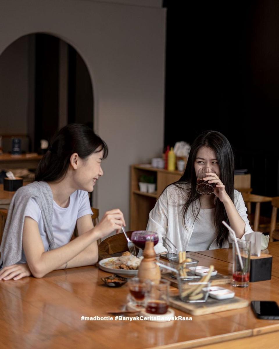 Madbottle Coffee (instagram.com/madbottle)