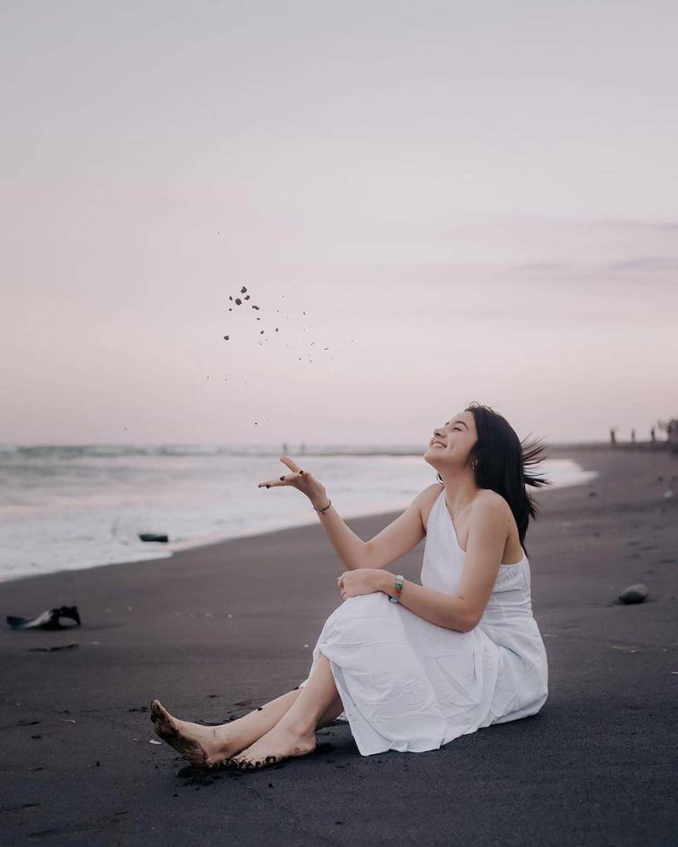 Bulan Sutena (instagram.com/bulansutena)