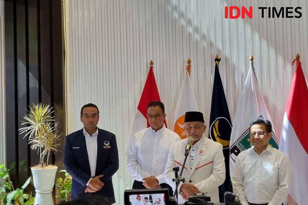 Bacapres-bacawapres Anies-Cak Imin menyambangi kantor DPP PKS (IDN Times/Ilman Nafi'an)