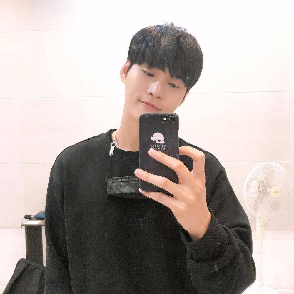 potret Yun Ji On (instagram.com/jiii0n__)