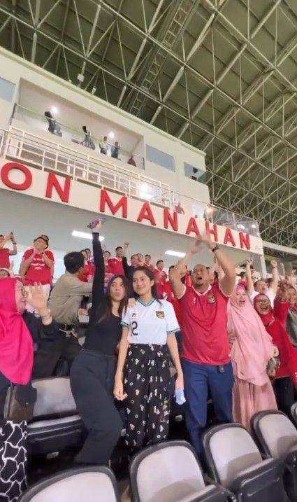 reaksi Azizah Salsha selebrasi bucin Pratama Arhan (instagram.com/andre_rosiade)