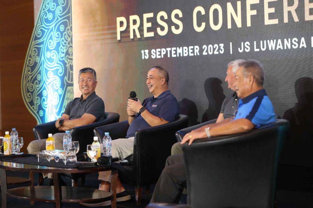 Tahun ini, Indonesian Masters akan kembali menggelar Indonesian Masters ke-11 sebagai bagian dari International Series dan Asian Tour dengan dukungan PT Bank Negara Indonesia Tbk (BNI) sebagai Title Sponsor yang akan diselenggarakan pada 16-19 November 2023 di Royale Golf Jakarta Club. Founder Indonesian Masters Jimmy Masrin (kiri kedua), Direktur Utama PT Bank Negara Indonesia (Persero), Tbk Royke Tumilaar (tengah), COO Asian Tour Mr. David Rollo (kanan kedua) dan Presiden Direktur Royale Jak