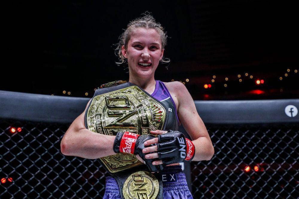 Awalnya Coba-coba, Smilla Sundell Malah Jadi Juara Muay Thai Termuda