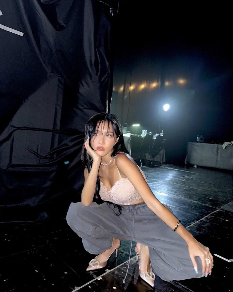 potret Hwasa MAMAMOO (instagram.com/_mariahwasa)
