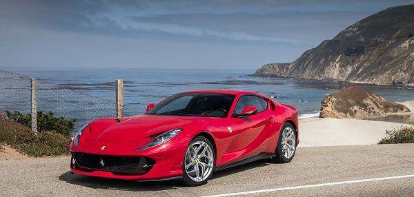 Ferrari 812 Superfast (ferrariofpalmbeach.com)