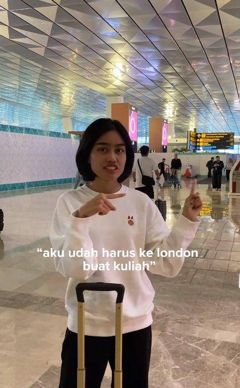 Alya Rohani melepas putrinya (Instagram.com/namiradjani)