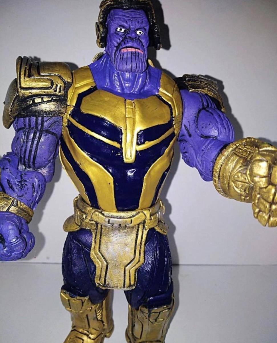 potret objek bertema Thanos paling kocak (reddit.com/user/Harvickfan4Life)