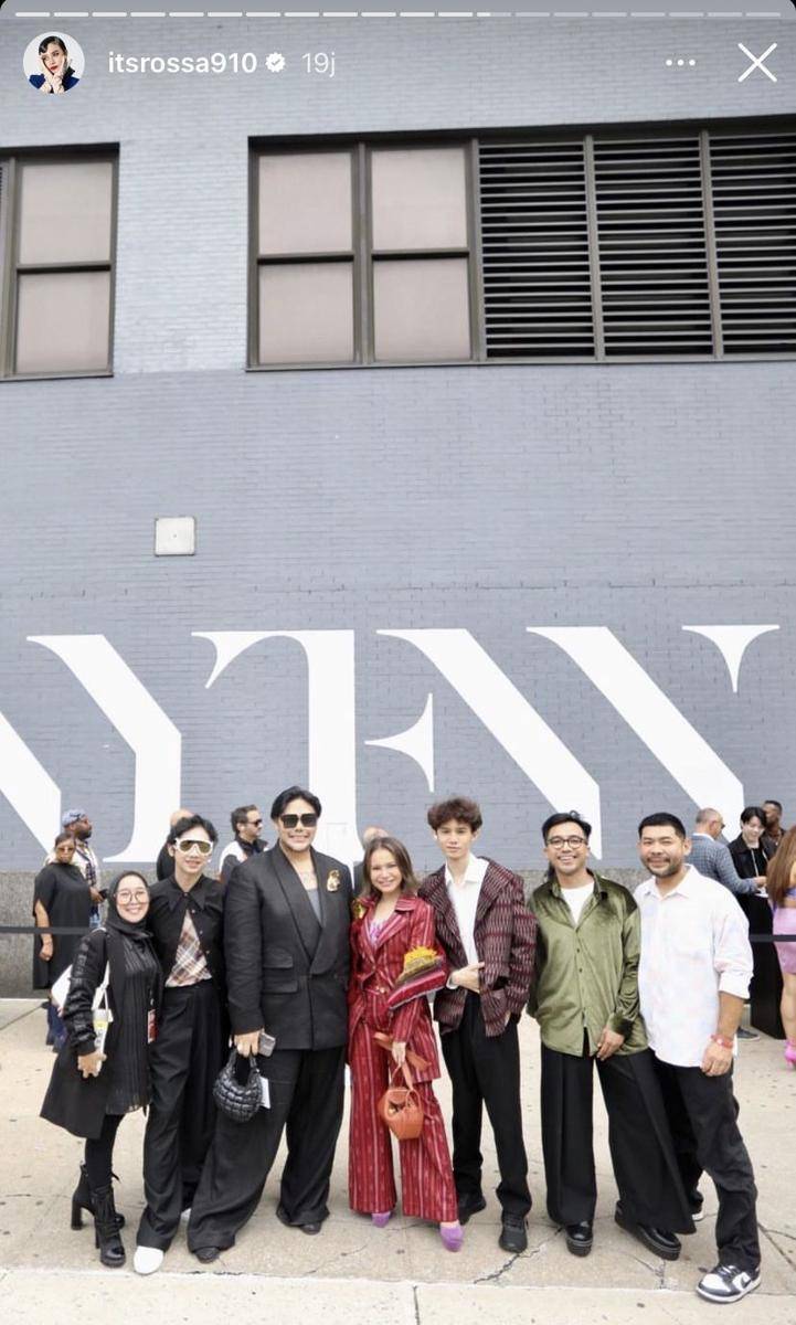 potret Rossa dukung Ivan Gunawan di event NYFW 2023 (Instagram.com/itsrossa910)