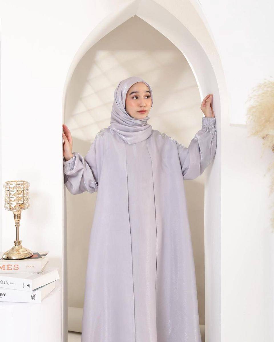 ide outfit kondangan simpel ala Nuha Bahrin (instagram.com/nuha_bahrin)