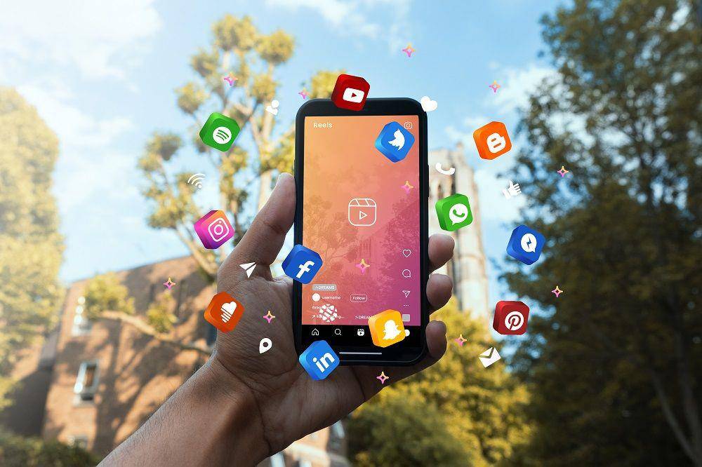ilustrasi aplikasi smartphone (freepik.com/freepik)