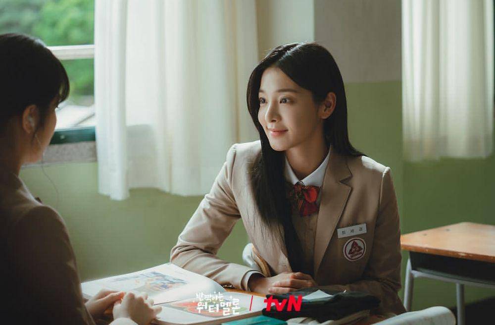 cuplikan Seol In Ah di drakor Twinkling Watermelon (instagram.com/tvn_drama)