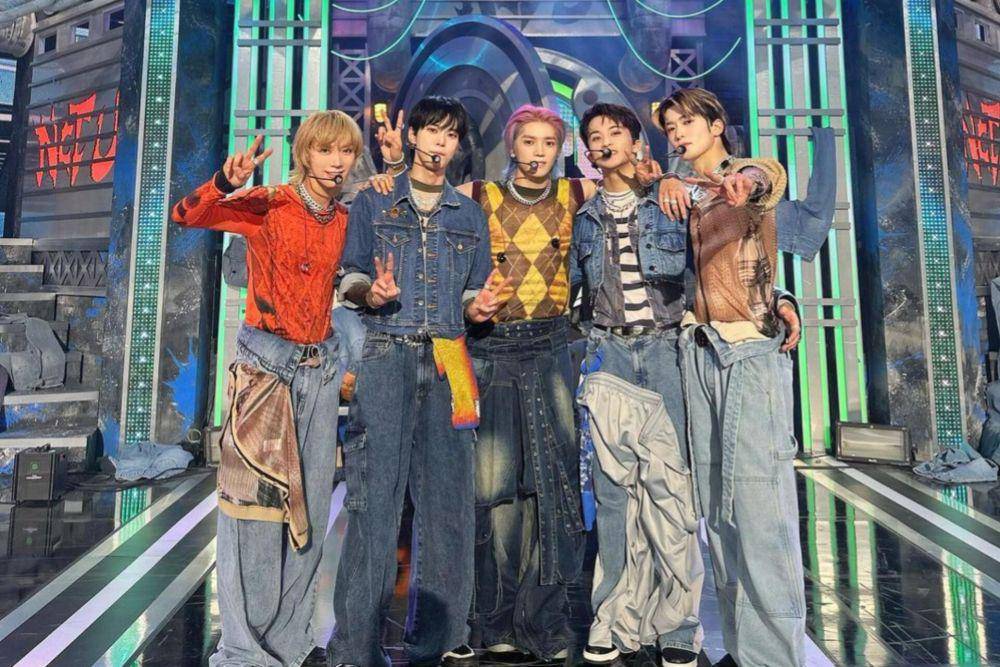 NCT U (instagram.com/nct/)