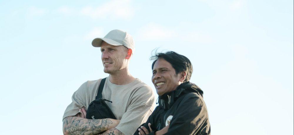Nick Van der Velden saat berkunjung ke tempat latihan Bali United. (Baliutd.com)