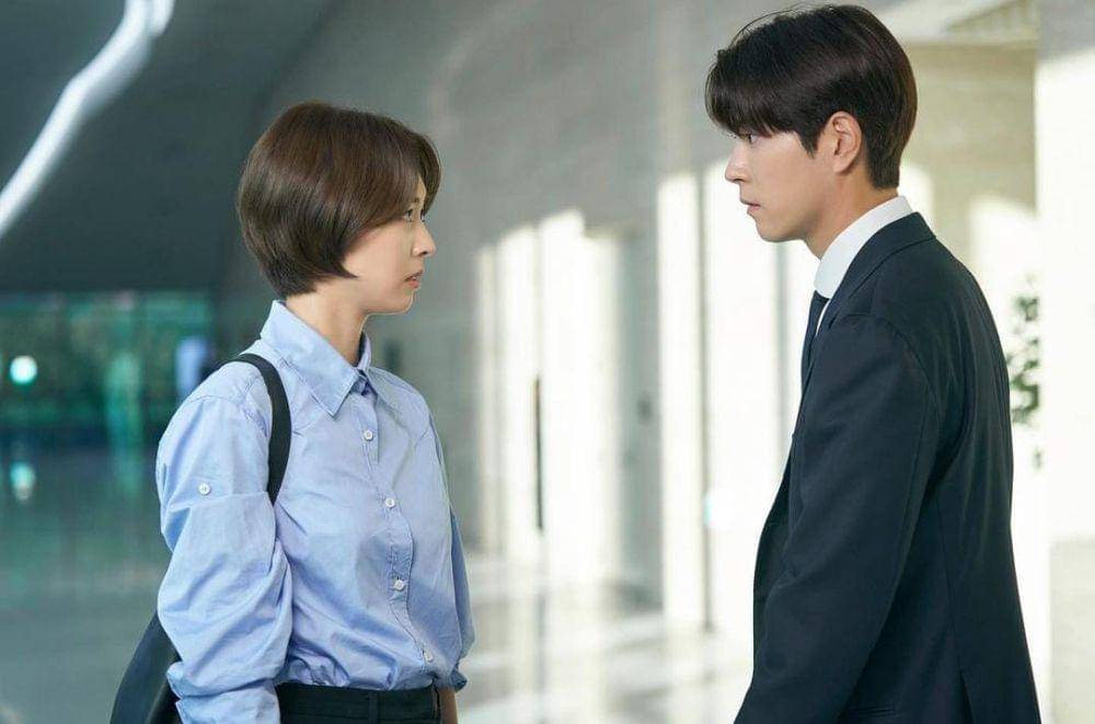 Lee Yeon Hee dan Hong Jong Hyun di drama Race (instagram.com/hjonghyun)