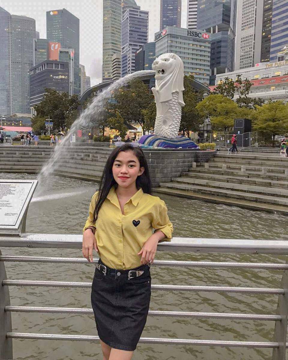Ide OOTD pakai rok ala Ummi Quary (instagram.com/ummi_quary)