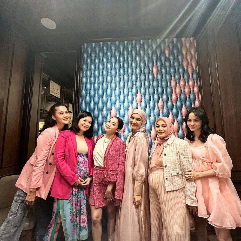 potret Geng Cendol (instagram.com/paula_verhoeven)