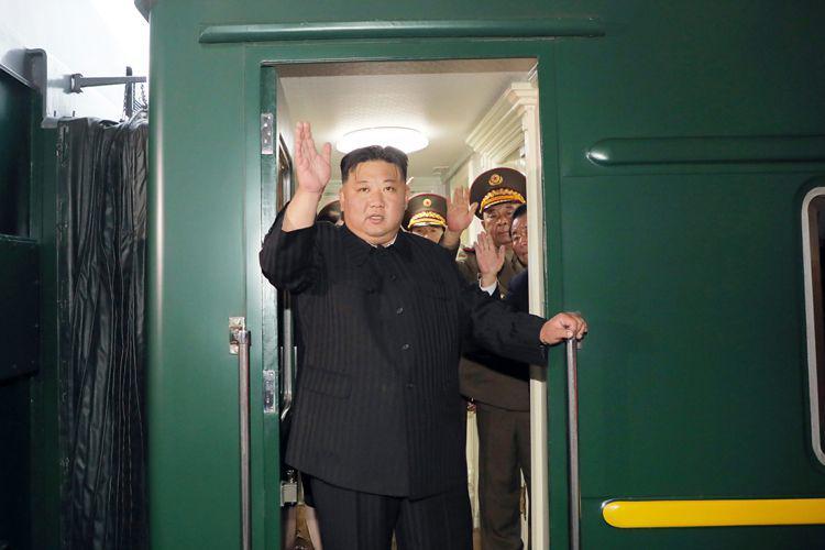 Kim Jong Un Mampir ke Pabrik Jet Tempur Sukhoi Rusia, Ngapain?