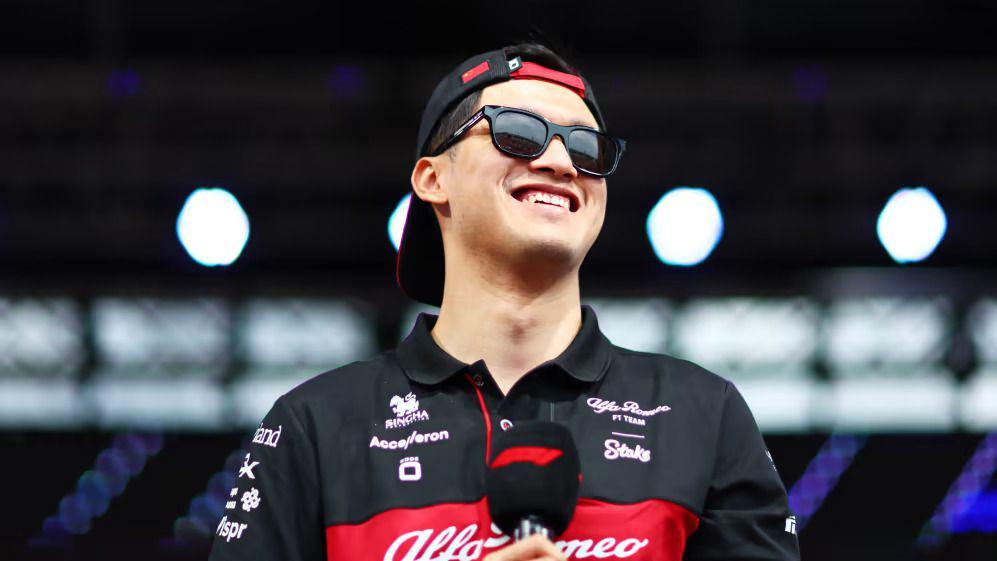 Zhou Guanyu Bertahan di Alfa Romeo hingga Formula 1 2024