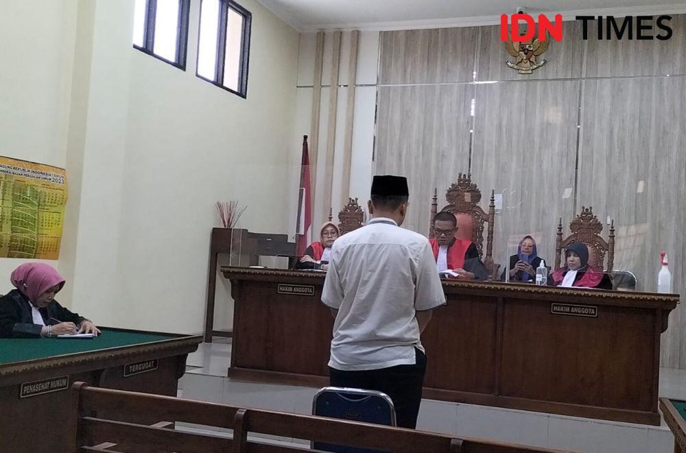 Terdakwa Tipu Gelap Proyek dan Jabatan Pemkab Lamsel Divonis 18 Bulan