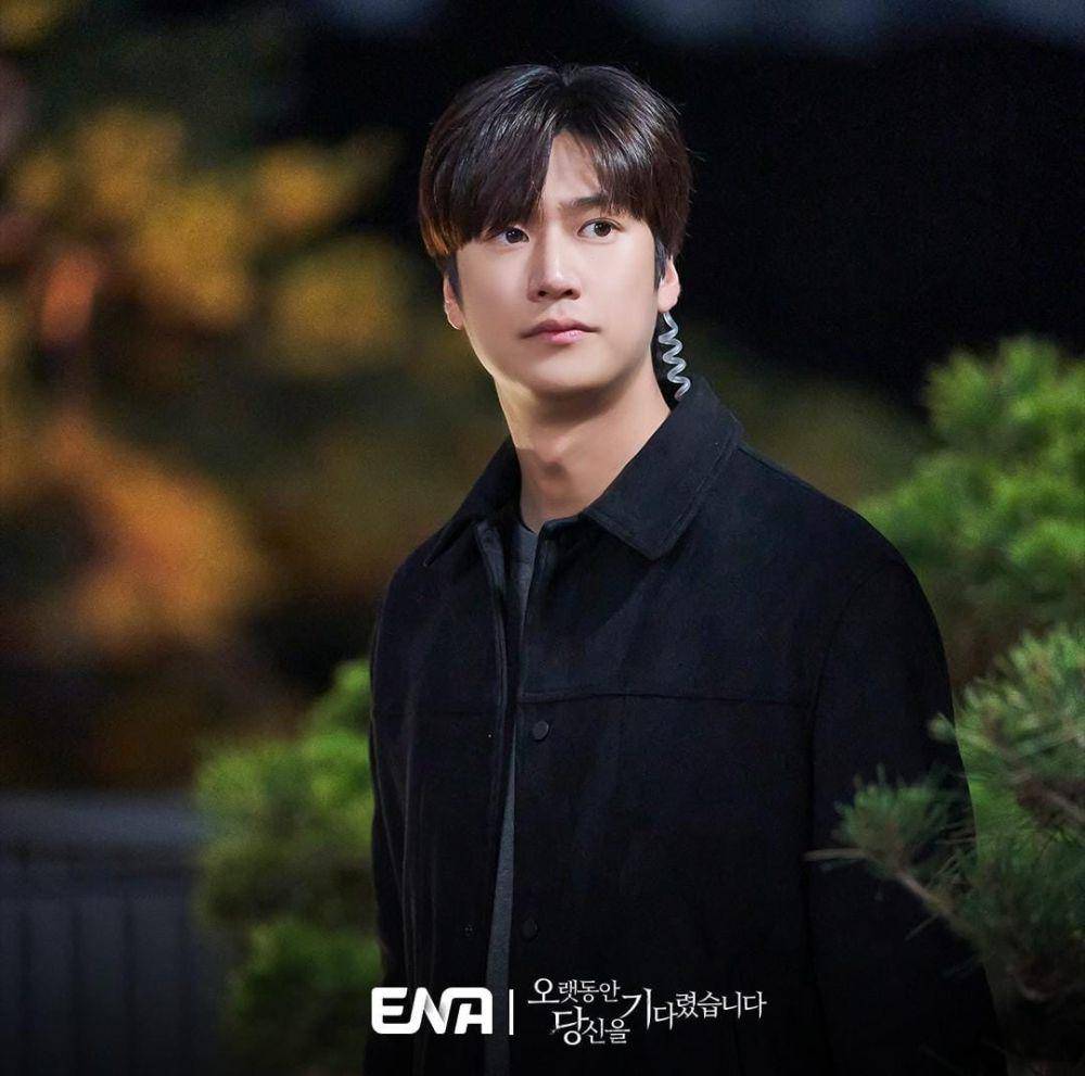 Na In Woo di drama Longing for You (instagram.com/channel.ena.d)