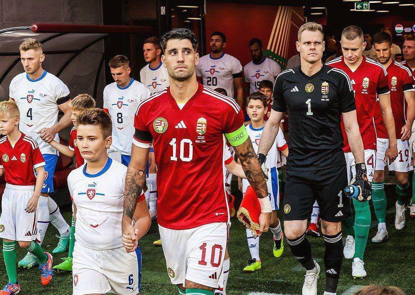 Dominik Szoboszlai (10) saat memperkuat Timnas Hungaria. (instagram.com/szoboszlaidominik)