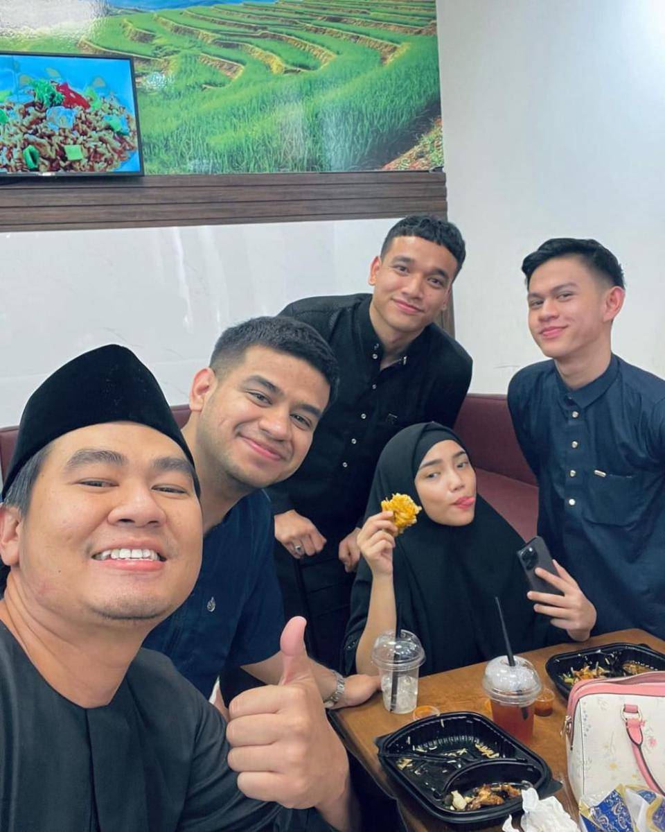 potret Fadil Jaidi saat umrah (instagram.com/alwifachry)