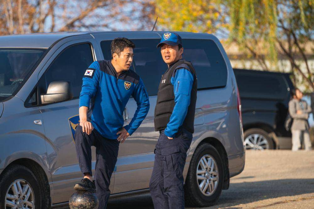 cuplikan Kwon Sang Woo dan Kim Hee Won di drakor Han River Police (dok. Disney+ Korea/Han River Police)