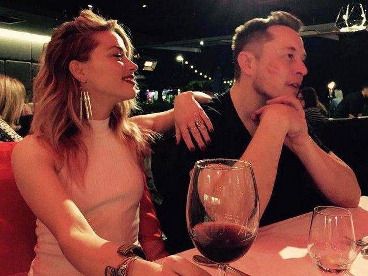 Elon Musk dikritik gegara sebar foto cosplay Amber Heard (twitter.com/Amberheard)