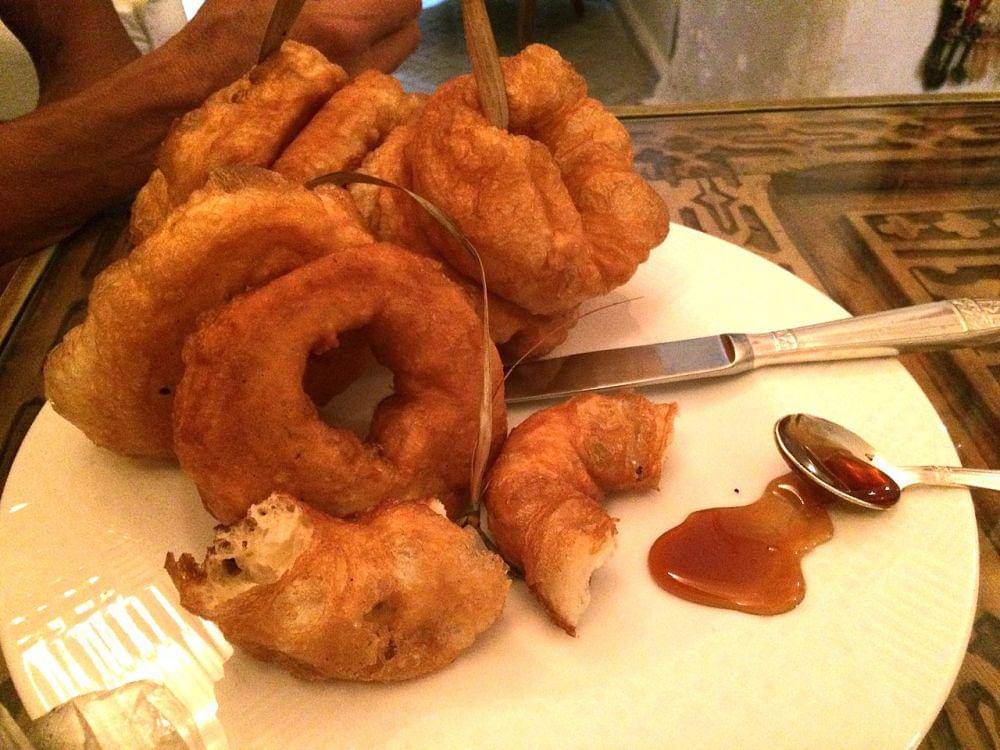 ilustrasi sfenj (commons.wikimedia.org/Jc_wik_m001)