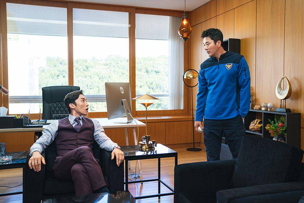 cuplikan Lee Sang Yi dan Kwon Sang Woo di drakor Han River Police (dok. Disney+ Korea/Han River Police)
