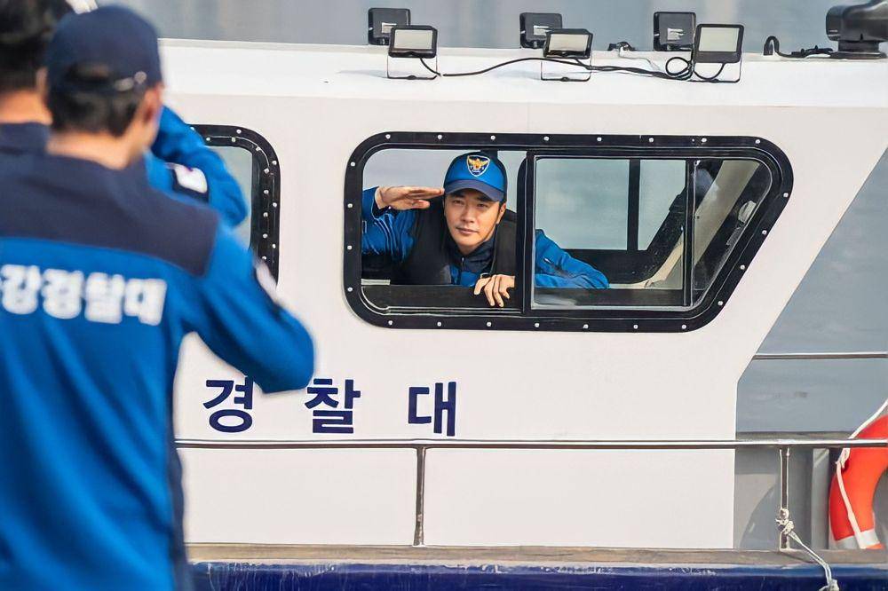 cuplikan Kwon Sang Woo di drakor Han River Police (dok. Disney+ Korea/Han River Police)