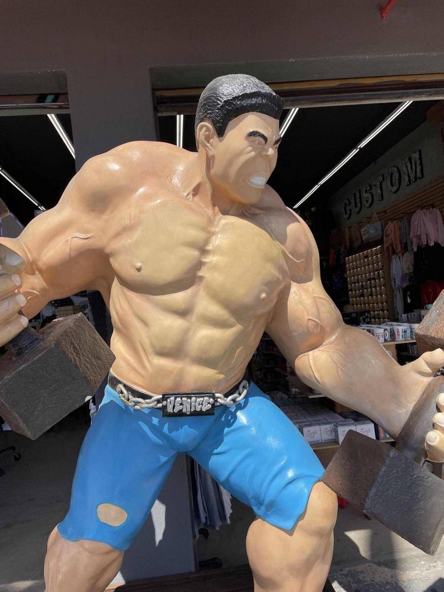 potret objek kocak bertema WWE (reddit.com/user/LotaSpaghetti)