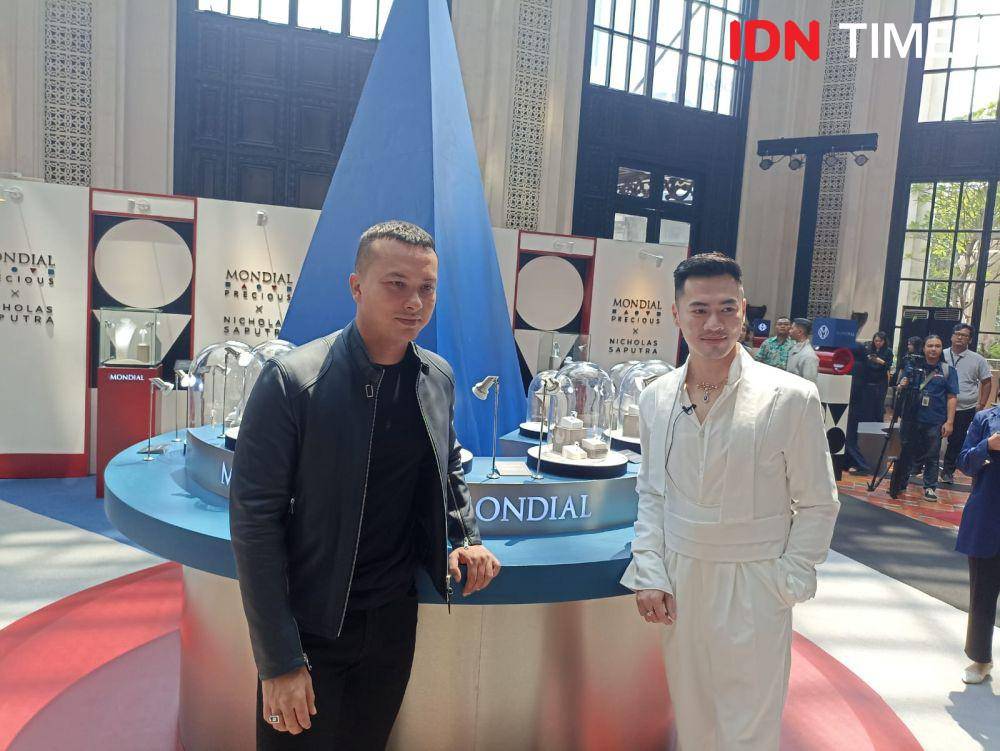 Peluncuran koleksi terbaru MONDIAL X Nicholas Saputra dalam Anniversary ke-44 MONDIAL di Sampoerna Strategic Square. 16 September 2023. (IDN Times/M. Tarmizi Murdianto)
