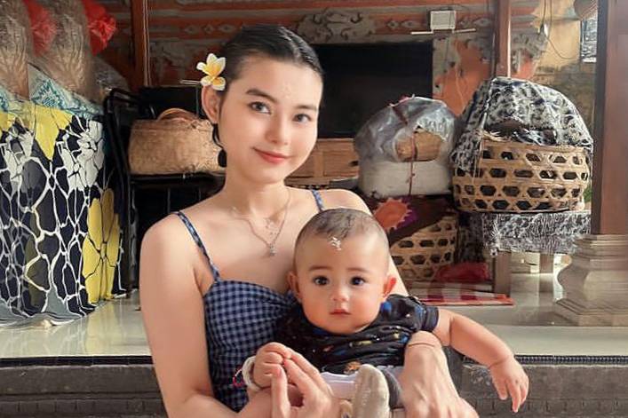 Babymoon Cesen di Bali (Instagram.com/ceseney)
