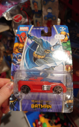 potret action figure krisis identitas (reddit.com/DJKaito)