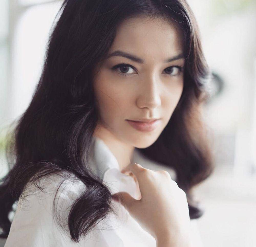 inspirasi makeup ala Velove Vexia (instagram.com/vaelovexia)