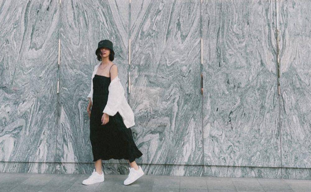 inspirasi outfit polos ala Sheila Dara Aisha (instagram.com/sheiladaisha)